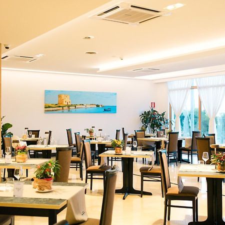 Hotel Scoglio Degli Achei Торе Санта Сабина Екстериор снимка
